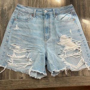 American Eagle Mom Short Size 6